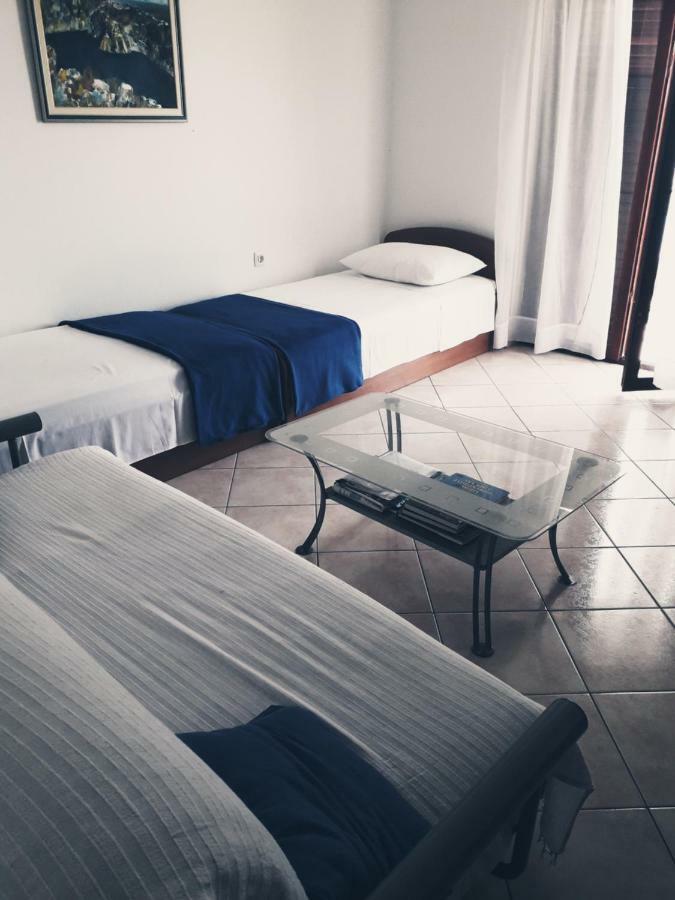 Apartmani Mara I Kata Omis Ngoại thất bức ảnh