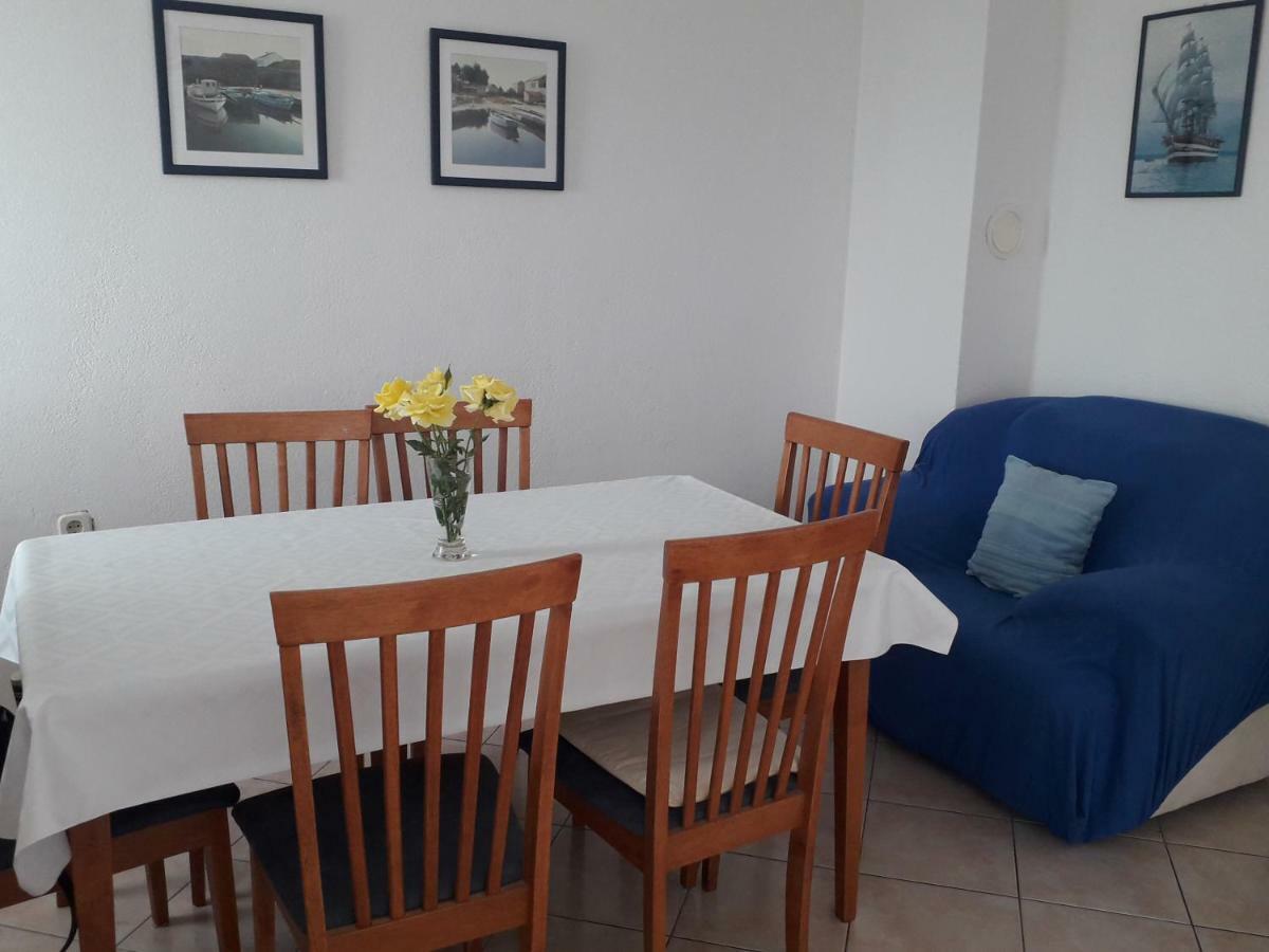 Apartmani Mara I Kata Omis Ngoại thất bức ảnh